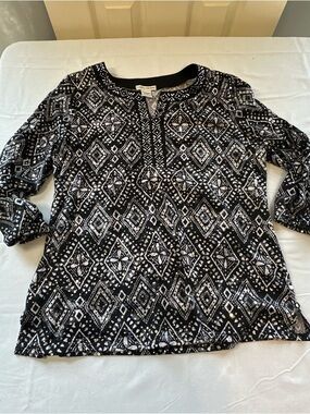 Cathy Daniels Black & White Geometric Tunic Top